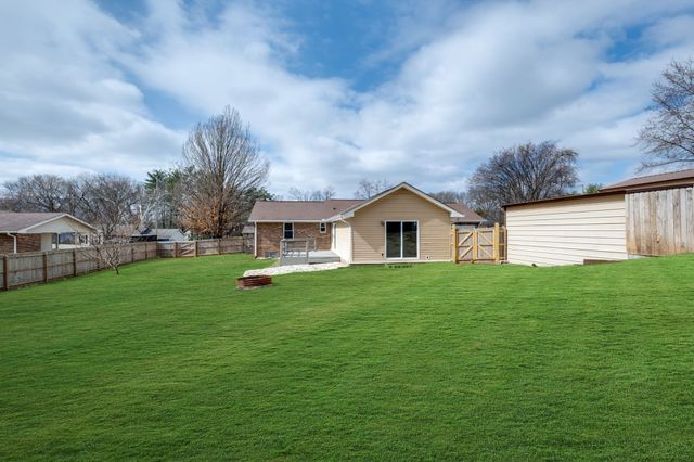 924 Denise Dr, Old Hickory, TN 37138