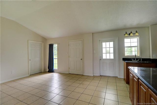 6707 Oriole Circle, Iowa, LA 70647