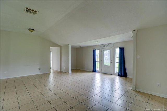 6707 Oriole Circle, Iowa, LA 70647