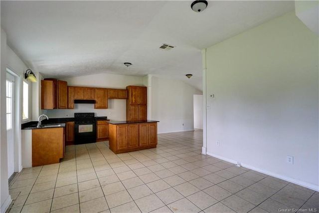6707 Oriole Circle, Iowa, LA 70647