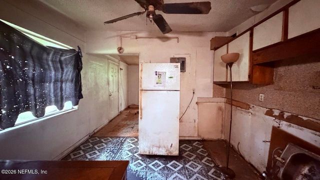 10482 PINEHURST Drive, Jacksonville, FL 32218
