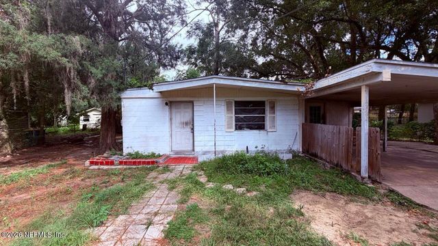 10482 PINEHURST Drive, Jacksonville, FL 32218