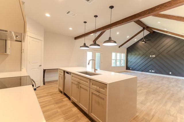 4910 Terlingua Drive, Granbury, TX 76048