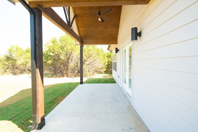 4910 Terlingua Drive, Granbury, TX 76048