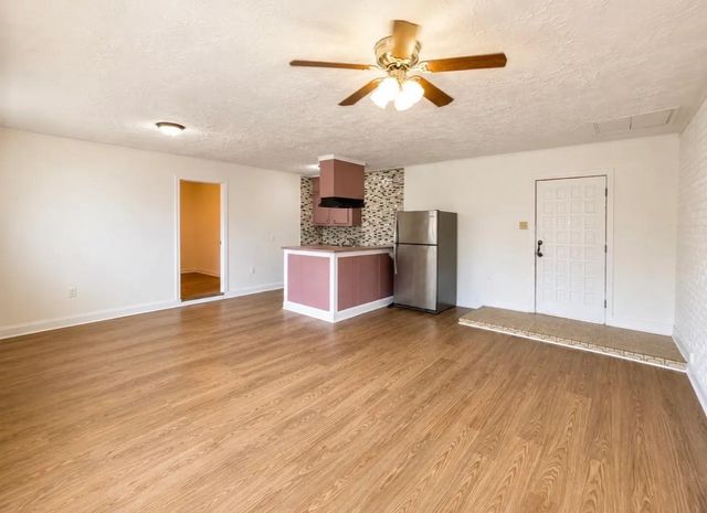 5526 Stonewall Street C, Houston, TX 77020