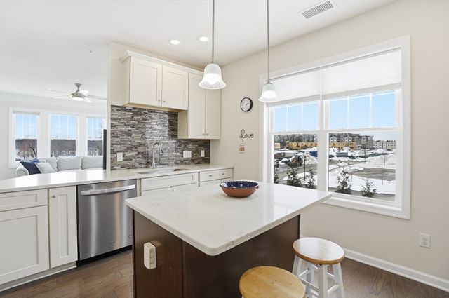 2306 Talbot Wy 2306, Westborough, MA 01581