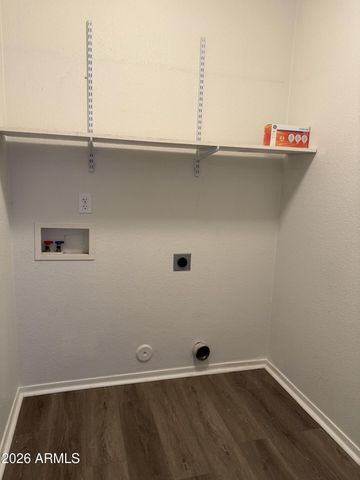 11813 W CHARTER OAK Road, El Mirage, AZ 85335