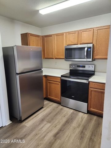 11813 W CHARTER OAK Road, El Mirage, AZ 85335