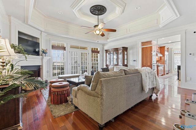 62 Lake Forest Blvd, Huntsville, AL 35824