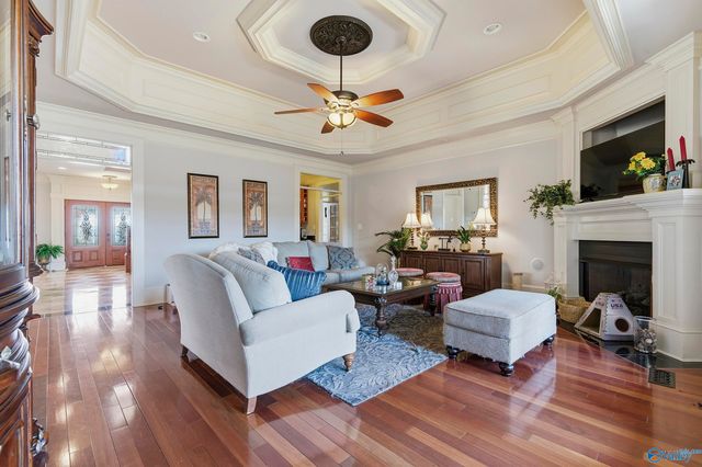 62 Lake Forest Blvd, Huntsville, AL 35824