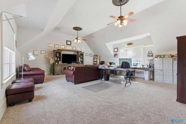 62 Lake Forest Blvd, Huntsville, AL 35824