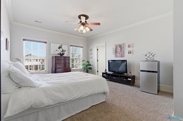 62 Lake Forest Blvd, Huntsville, AL 35824