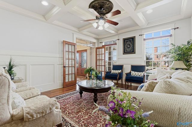 62 Lake Forest Blvd, Huntsville, AL 35824