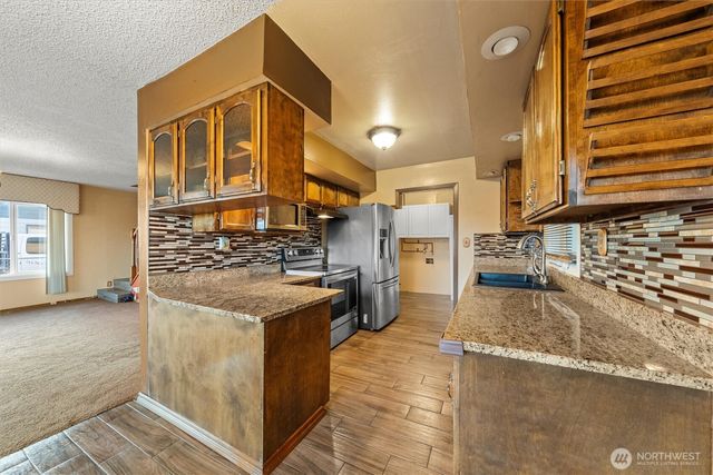 2208 W Spruce, Moses Lake, WA 98837