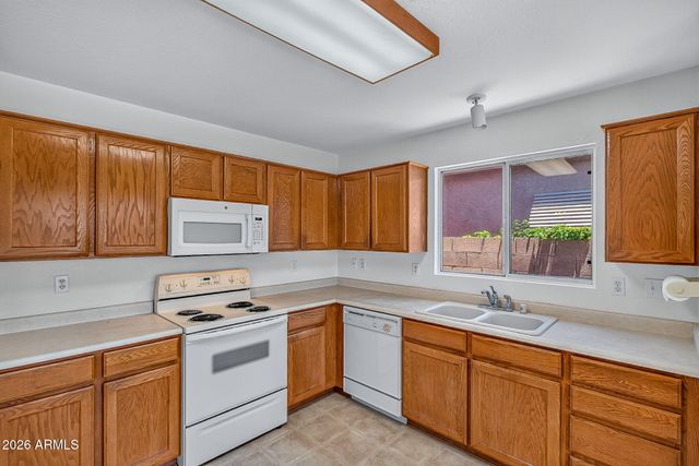 10263 W MOHAWK Lane, Peoria, AZ 85382