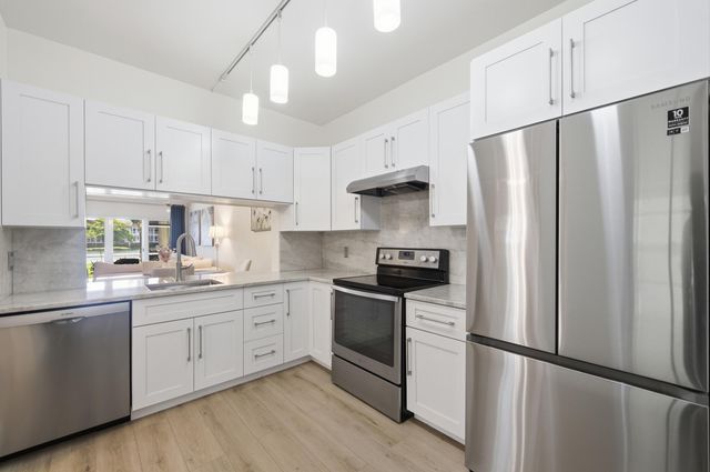 115 Cypress Point Drive, Palm Beach Gardens, FL 33418