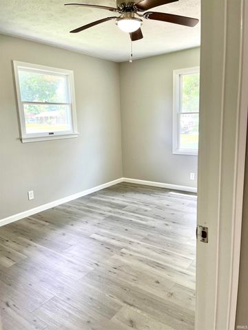 1348 W MAGNOLIA Street, Jasper, IN 47546