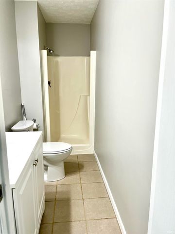 1348 W MAGNOLIA Street, Jasper, IN 47546