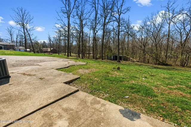 200 Circle K Rd, Brandenburg, KY 40108