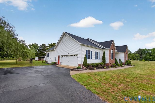 1850 Jeter Rd, Powhatan, VA 23139