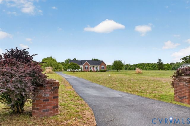 1850 Jeter Rd, Powhatan, VA 23139