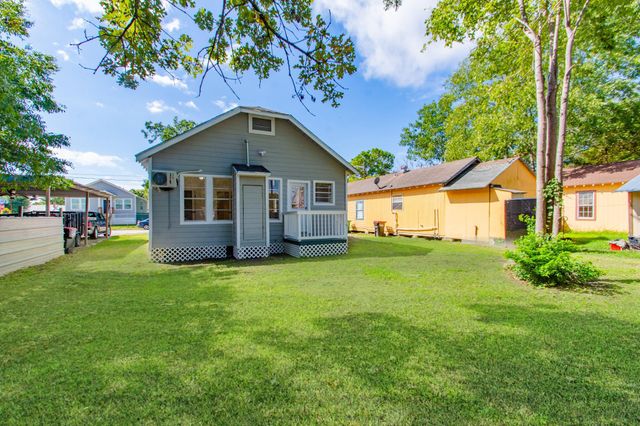 320 E Murrill Street, Baytown, TX 77520