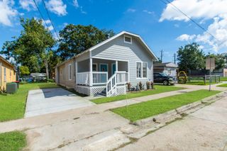 320 E Murrill Street, Baytown, TX 77520