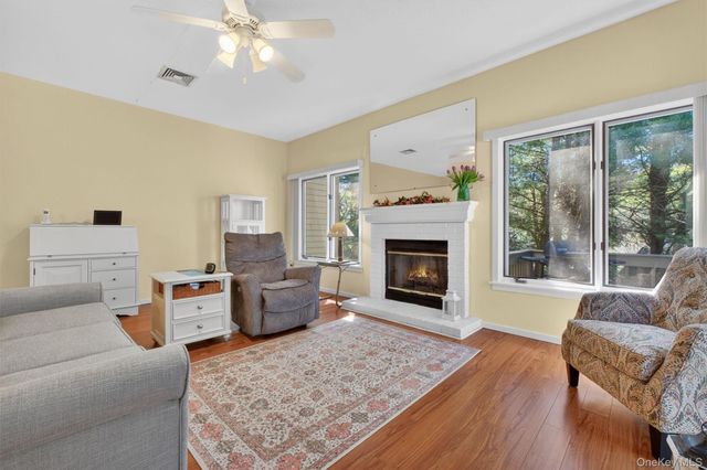 670 Heritage Hills B, Somers, NY 10589