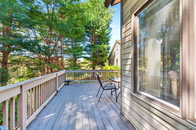 670 Heritage Hills B, Somers, NY 10589