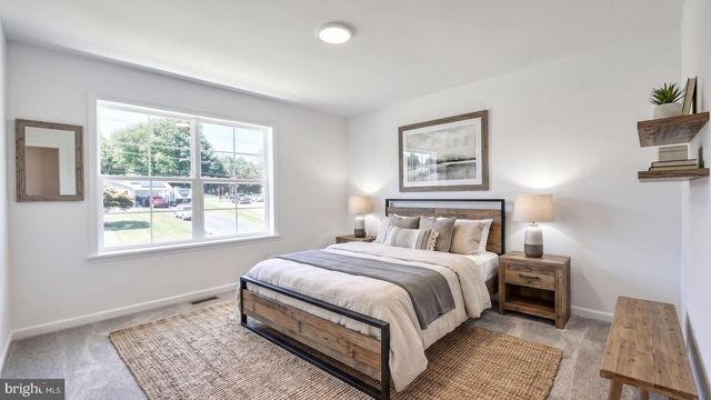 110 FLINT DR, Manheim, PA 17545