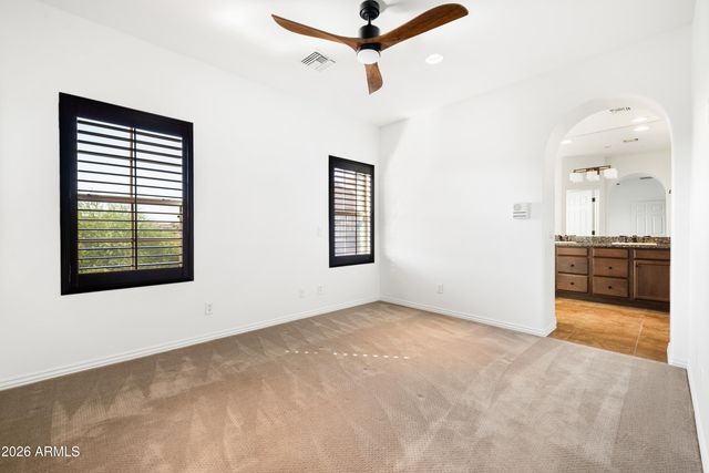 3935 E ROUGH RIDER Road 1240, Phoenix, AZ 85050