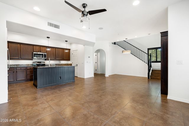 3935 E ROUGH RIDER Road 1240, Phoenix, AZ 85050