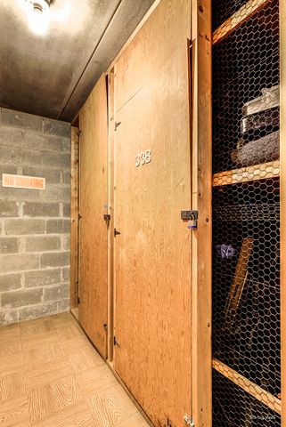 940 Holbrook Road 33B, Homewood, IL 60430