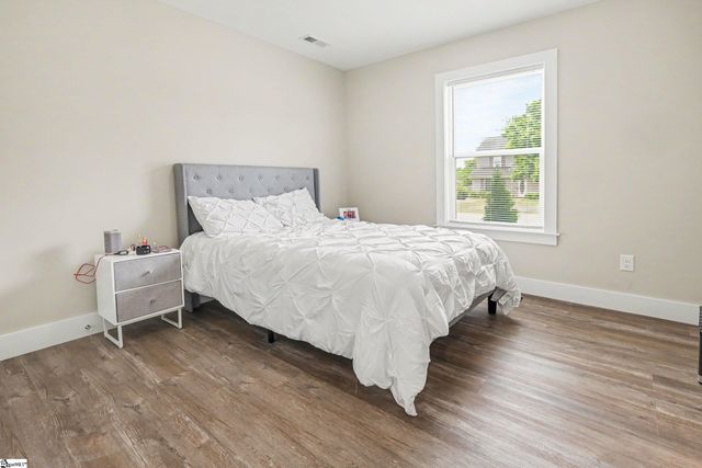 91 Sunrise Road, Spartanburg, SC 29302
