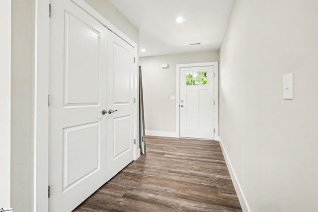 91 Sunrise Road, Spartanburg, SC 29302