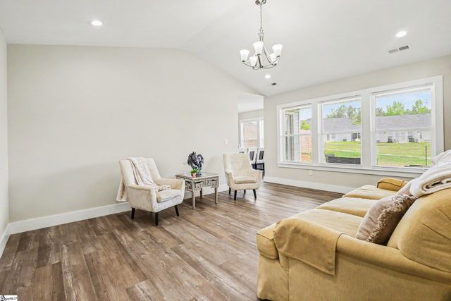 91 Sunrise Road, Spartanburg, SC 29302