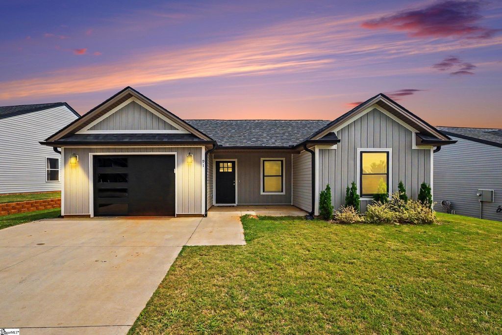 91 Sunrise Road, Spartanburg, SC 29302