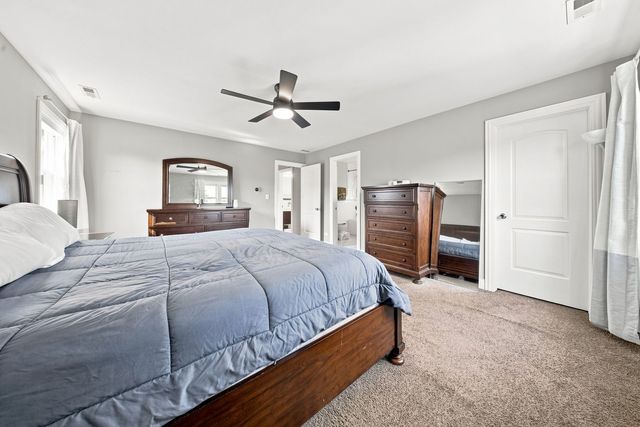 5337 W Barry Avenue, Chicago, IL 60641