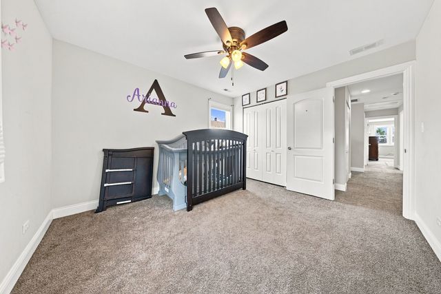5337 W Barry Avenue, Chicago, IL 60641