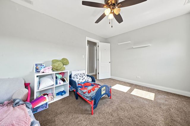 5337 W Barry Avenue, Chicago, IL 60641