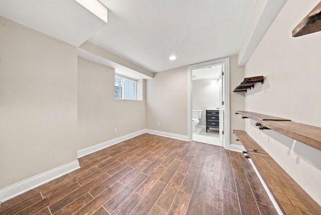 5337 W Barry Avenue, Chicago, IL 60641