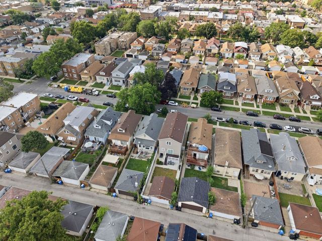 5337 W Barry Avenue, Chicago, IL 60641