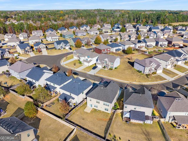 300 Palm Springs Circle, Fairburn, GA 30213