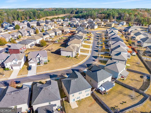 300 Palm Springs Circle, Fairburn, GA 30213