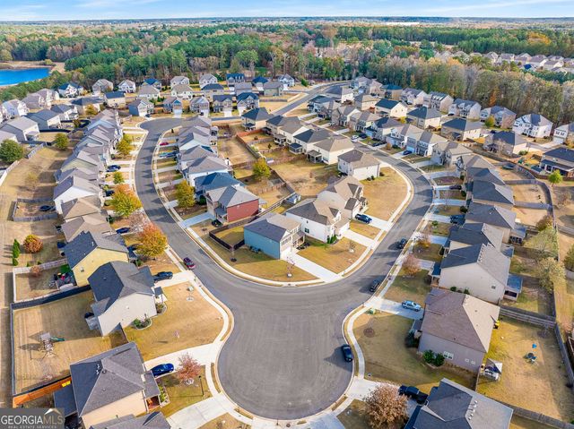 300 Palm Springs Circle, Fairburn, GA 30213