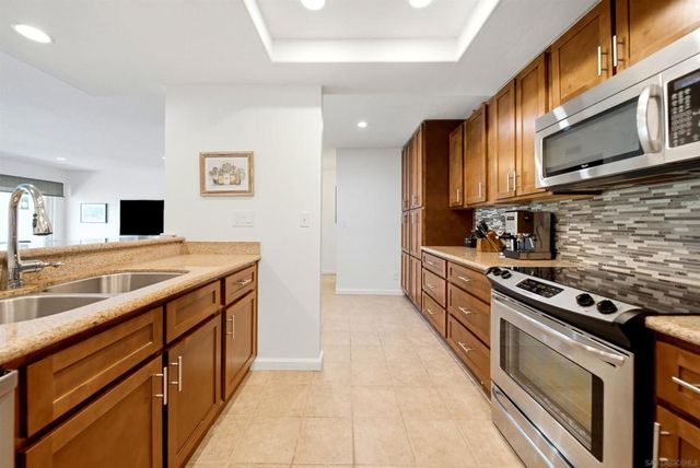 2510 Navarra 505, Carlsbad, CA 92009