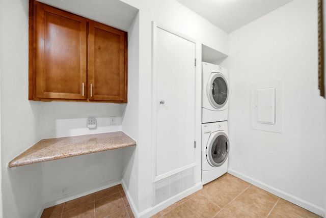 2510 Navarra 505, Carlsbad, CA 92009