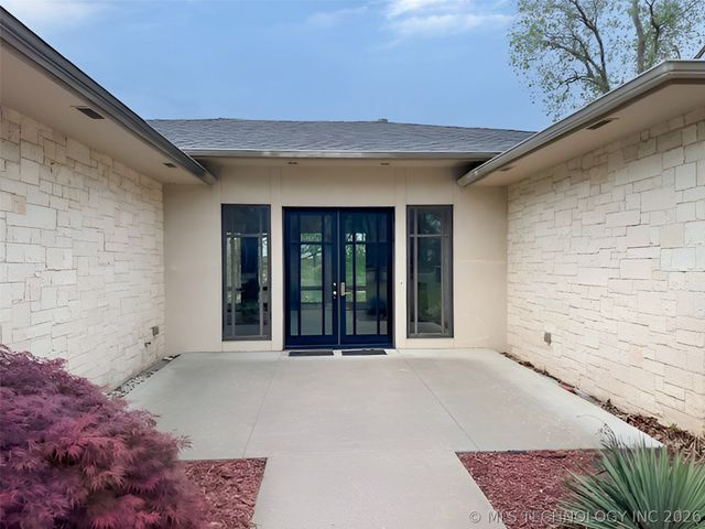8307 S Allegheny Drive, Tulsa, OK 74137