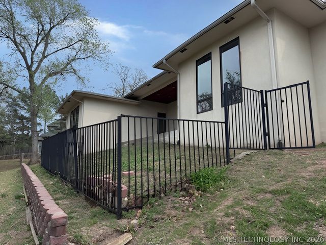 8307 S Allegheny Drive, Tulsa, OK 74137
