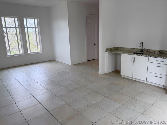 8307 S Allegheny Drive, Tulsa, OK 74137